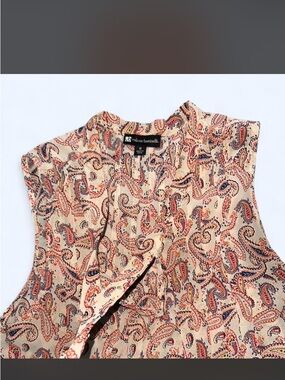 Valerie Bertinelli Multicolor Paisley Top Sheer Sleeveless